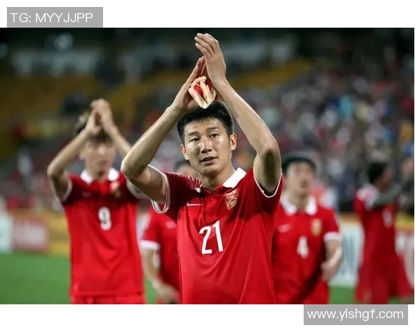 巅峰时期的广东足球明星回顾与成就分析展现辉煌历程与影响力